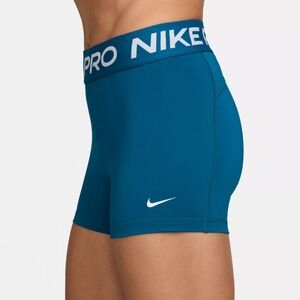 💜 Nike Women's Pro 3” Shorts in Green Abyss 💜